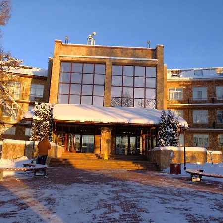Hotel Edem 奥列霍沃-祖耶沃 外观 照片